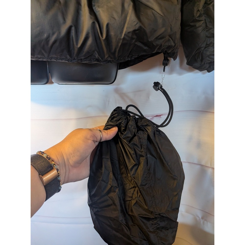 448$ Lululemon Featherweight 900Down-Fill Puffer Jacket Size L-Color Black-BNWT. - Picture 11 of 16